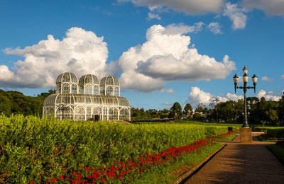 Curitiba: cultura, natureza e sabores no coração do Sul