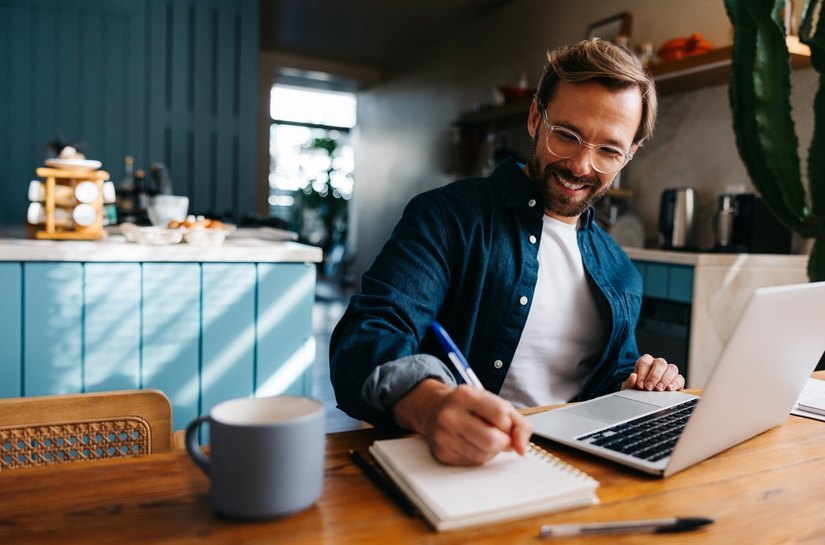 Trabalho remoto e saúde mental: 45% dos profissionais relatam dificuldades