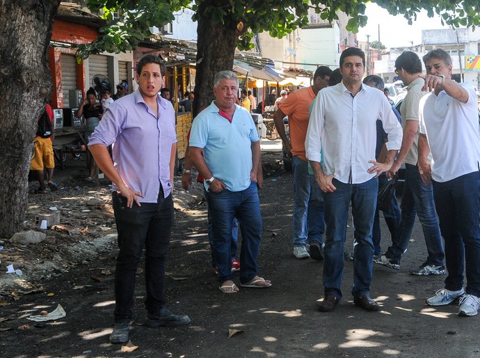 Prefeito Rui Palmeira vistoria obras de pavimentação no Centro de Maceió