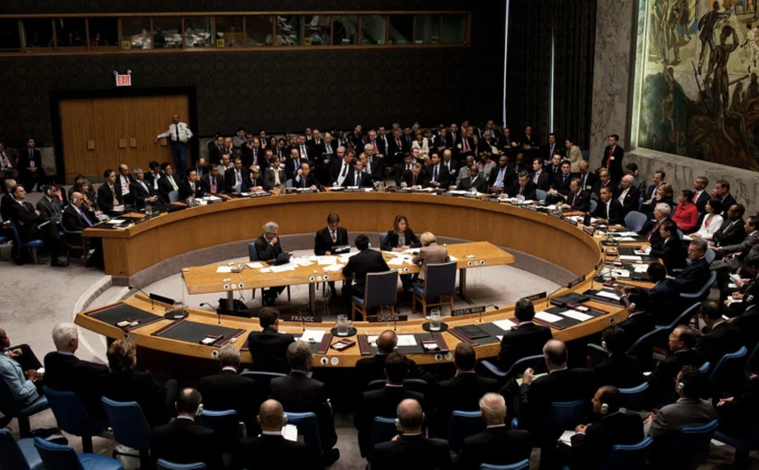 Visitantes estrangeiros da reunião internacional de altos representantes de segurança em Moscou conhecem tecnologias russas