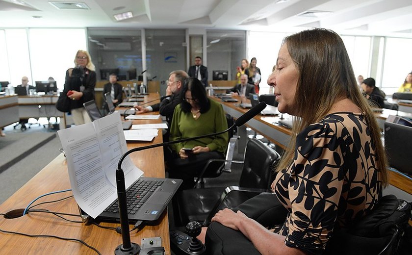 CDH acata sugestão que fixa piso salarial e carga horária para psicólogos