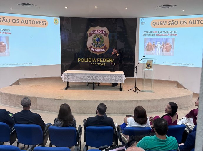 Agente da PF, Eduardo Tavares ministra palestra sobre prevenção ao abuso sexual infantojuvenil
