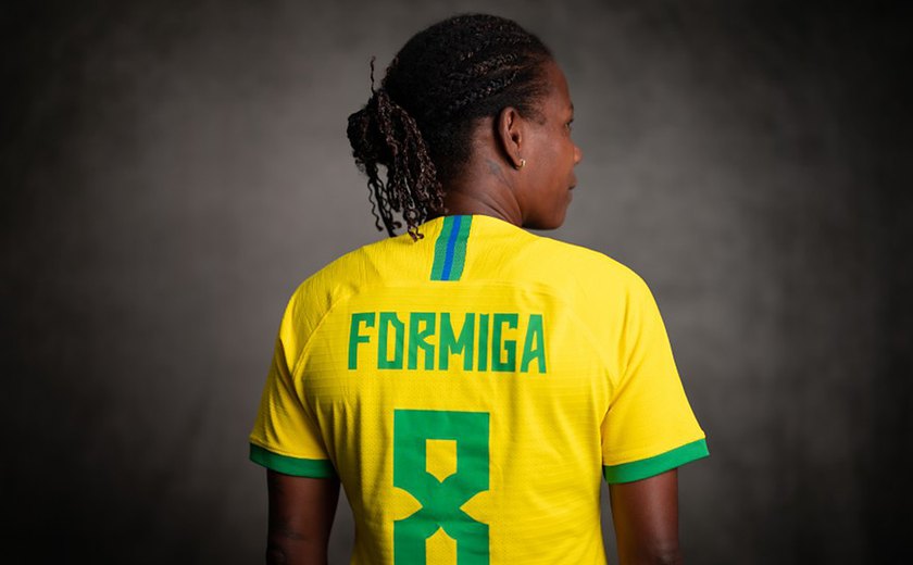 Aos 43 anos, Formiga é convocada para fazer despedida da seleção diante da Índia