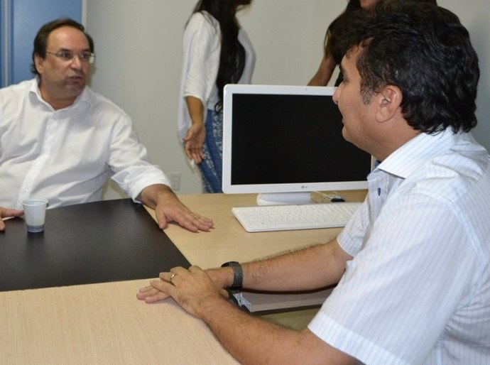 Prefeito de Olho D'Água Grande recebe secretário estadual de Educação