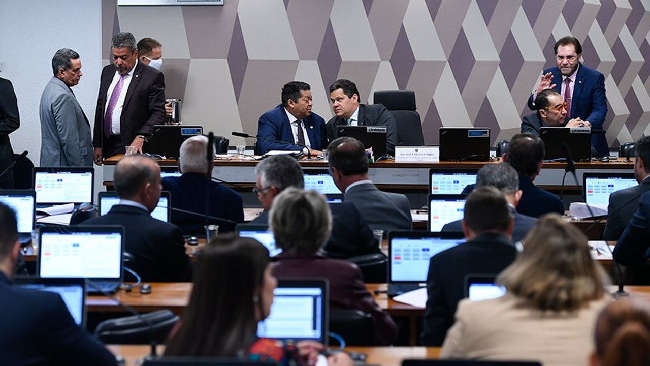 CCJ pode votar aumento de pena para extorsão, estelionato e fraude