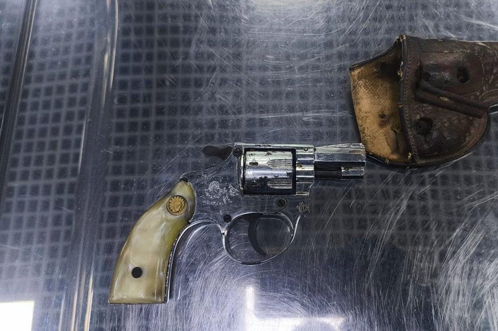 Jovem é preso por porte ilegal de arma no Aeroporto Zumbi dos Palmares