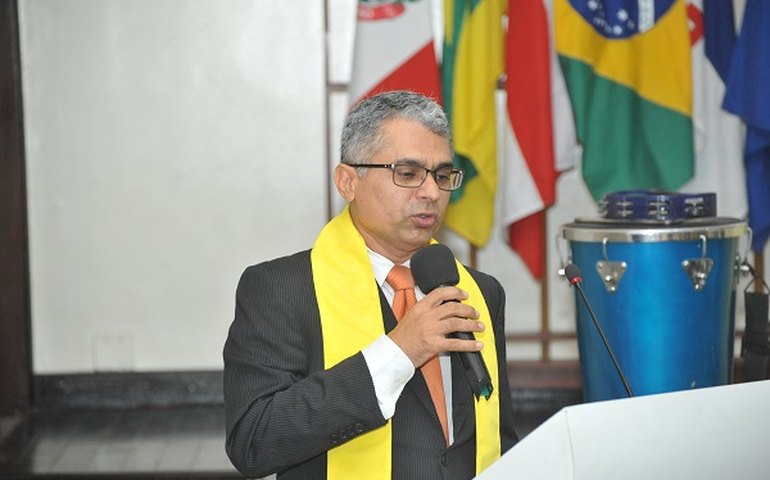 Professor Edvaldo Nascimento é empossado na Academia de Letras de Paulo Afonso (ALPA)