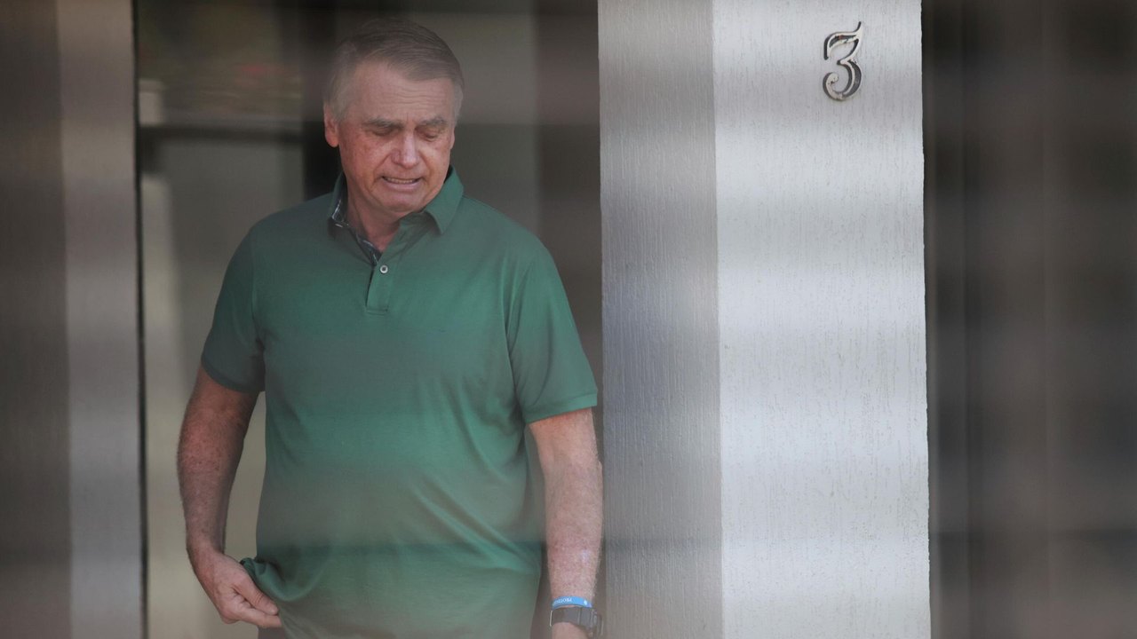 Moraes suspende visitas a Bolsonaro por 30 dias e veta encontros políticos até o fim das eleições
