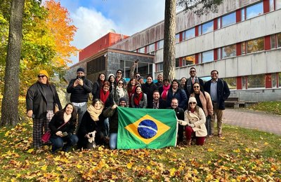 Vencedores de concurso, servidores da Educação participam de imersão tecnológica na Europa
