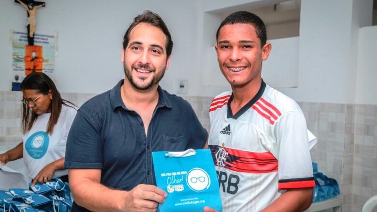 Parceria beneficia população de Penedo com consulta e óculos gratuitos