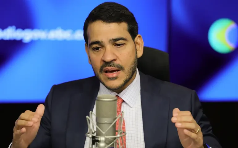 Em gesto ao Senado, Messias pede reconsideração de decisão de Gilmar sobre impeachment de ministros do STF