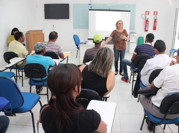 Oficinas vão fornecer orientação ao emprego no Governo Presente