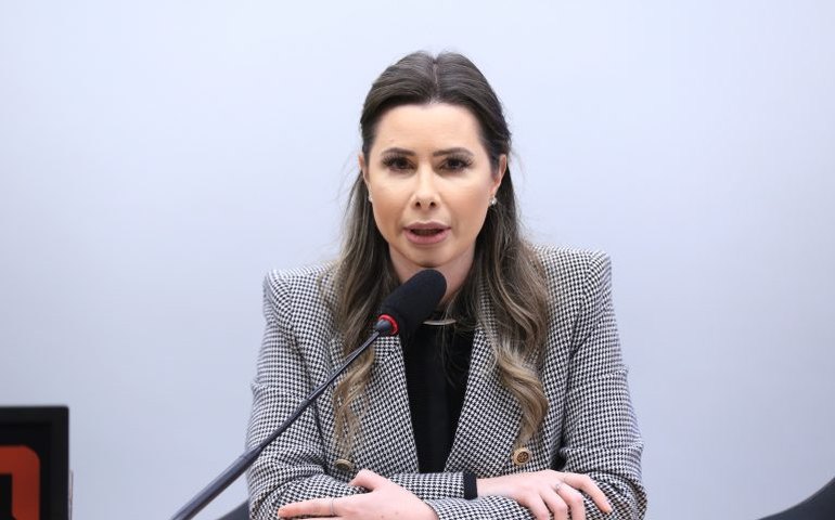 CCJ da Câmara reage a invasões de terra e pauta projetos de lei contra o MST