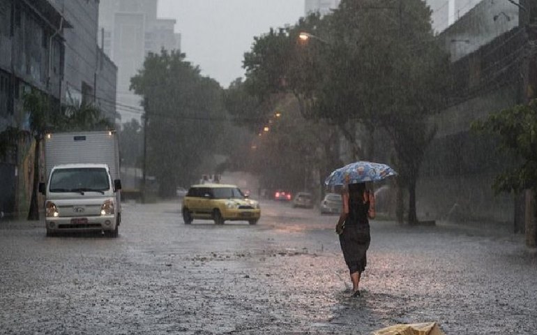 São Paulo entra em estado de atenção para alagamentos na tarde desta quinta-feira