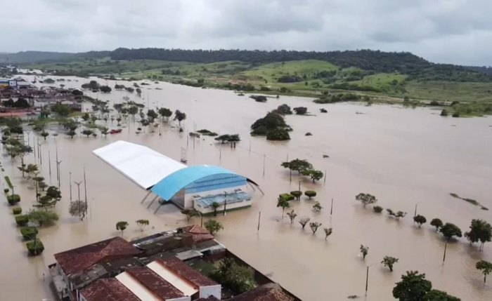 Cidade de São Miguel dos Campos submersa pelas chuvas desta semana