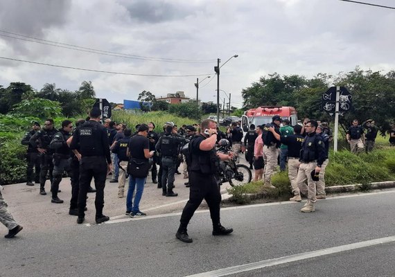 Dois PRFs são assassinados com as próprias armas na BR-116, em Fortaleza