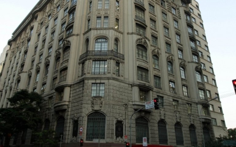 MP vê &#8216;confusão empresarial&#8217; entre MBL e MRL, mira em sonegação e prende dois