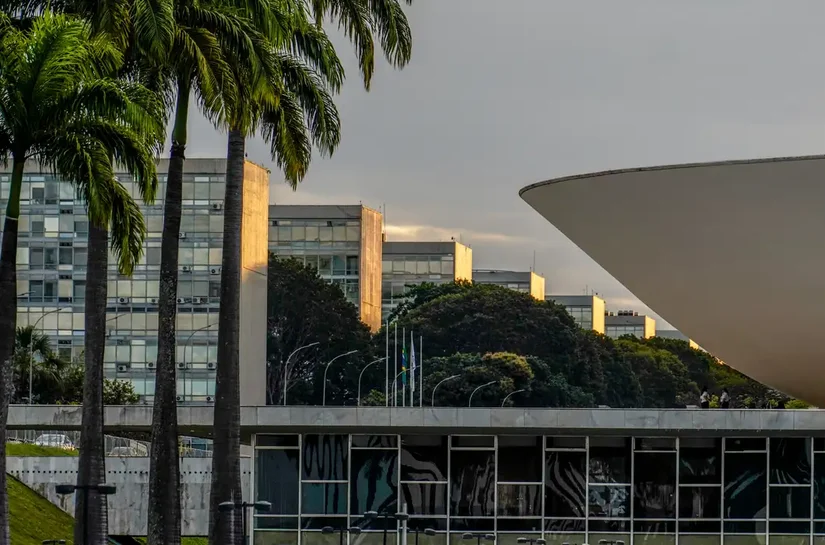 Congresso se aproxima do recesso sem votar PEC 6x1 e PL da Misoginia