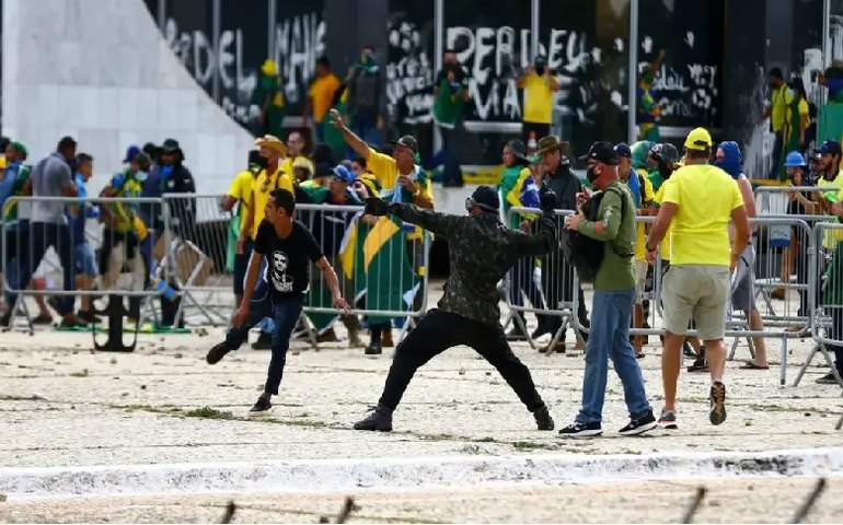 Movimento que reúne grandes empresas de infraestrutura rechaça atos no DF