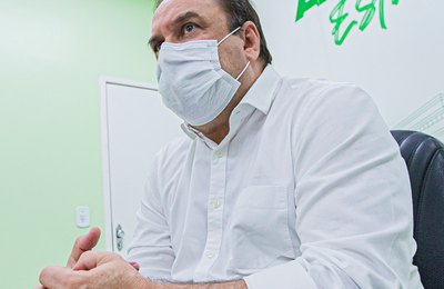 Prefeito Luciano Barbosa exalta trabalho dos garis em Arapiraca 