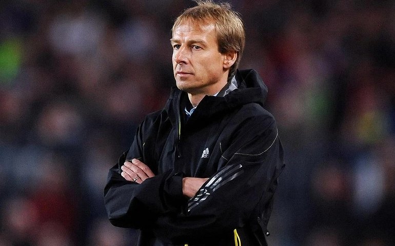 Japão goleia Peru e Coreia do Sul volta a tropeçar com técnico Klinsmann