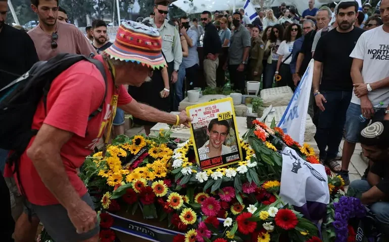 Governo israelense confirma que recebeu restos mortais de refém