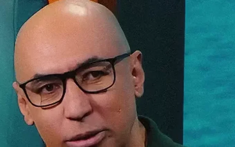 Ex-zagueiro da seleção Luisão recorre ao ChatGPT para estudar funções de diretor esportivo