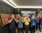 Valter Lopes, Clodoaldo e Cícero Vasconcelos divulgaram vídeos após a suspensão da programação normal da Rádio Farol. - Foto: Divulgação