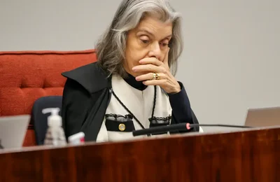 Voto de Cármen Lúcia pode formar maioria para condenar Bolsonaro