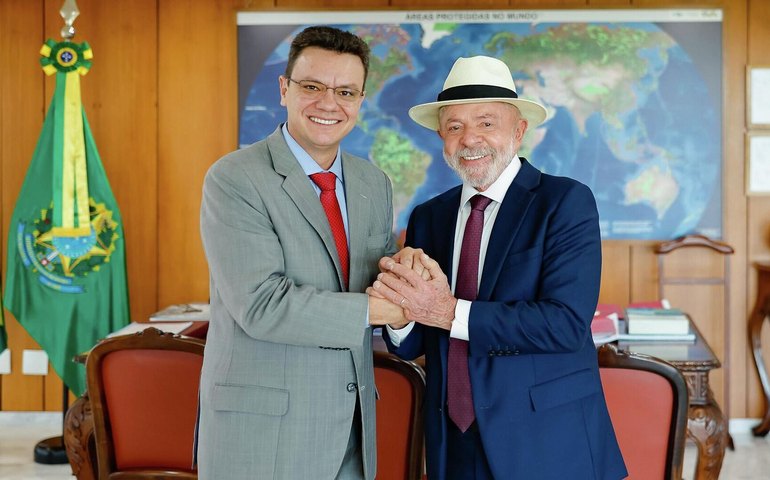 Lula nomeia Odair Cunha como novo ministro do TCU