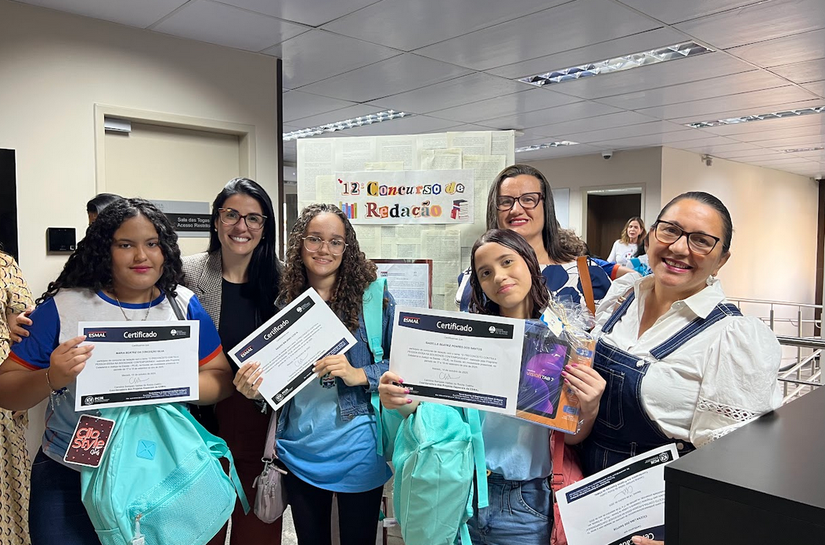 Talento e sensibilidade marcam participação de alunos de escolas municipais no Concurso de Redação da Esmal