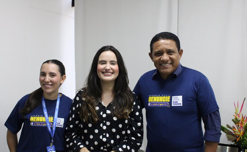 CGE entrega aos gestores estaduais material da campanha contra o assédio moral