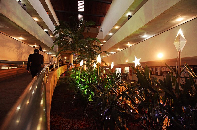 Fórum do Barro Duro ganha decoração especial de fim de ano