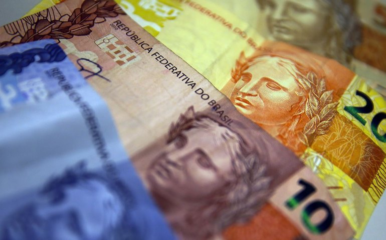 Prévia da inflação de fevereiro atinge 0,84%, diz IBGE