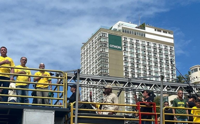 Em ato no Rio, Bolsonaro pressiona por anistia a condenados pelos atos do 8 de Janeiro (VÍDEOS)