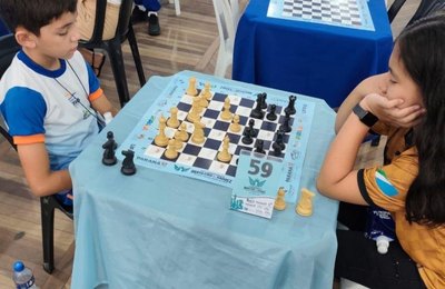 Prefeitura de Maceió apoia estudante do município que representa Alagoas em torneio de xadrez