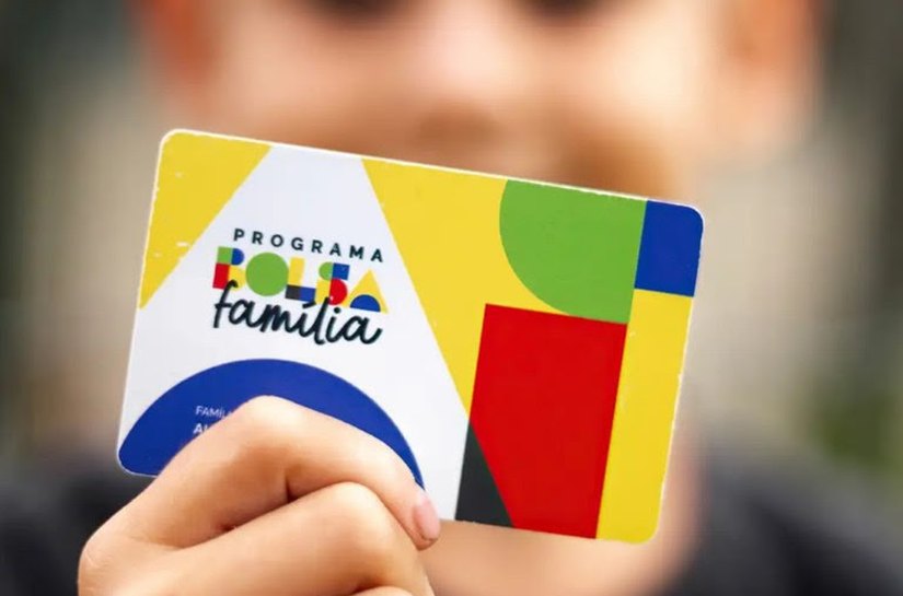 Repasses de setembro do Bolsa Família têm início nesta quarta (17) e chegam a 19 milhões de lares