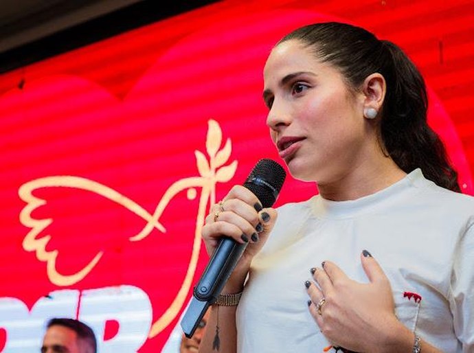 Paula Dantas é aclamada presidente estadual do PSB
