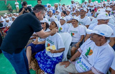 Estado e TJ entregam 577 títulos de terra em Mata Grande nesta segunda
