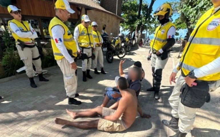 Ronda no Bairro atua em confusão na orla envolvendo turistas da Colômbia