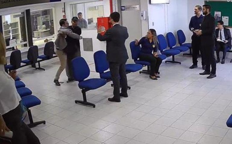 Antes de audiência, advogado é agredido por empresário, dentro do prédio do TRT-AL