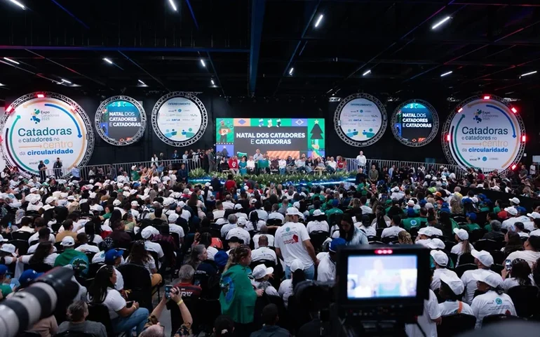 CAIXA lança plataforma destinada a geração de renda para catadoras e catadores de recicláveis