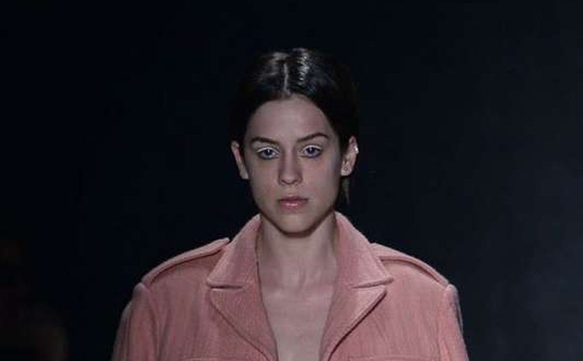 Sophia Abrahão vibra ao estrear na passarela do SPFW: ‘Realizei mais um sonho’