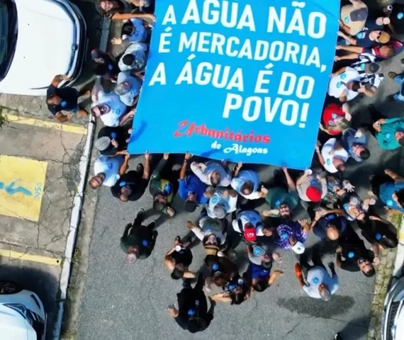 Trabalhadores da CASAL suspendem paralisações após pedido da Justiça do Trabalho