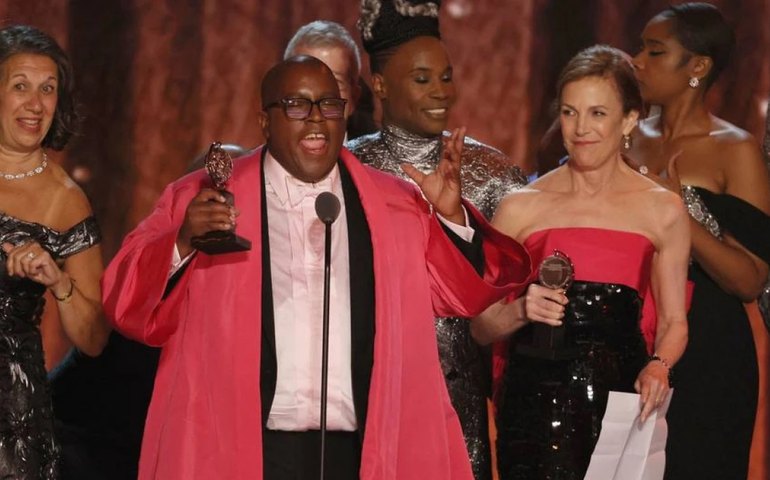 &#8216;A Strange Loop&#8217; ganha prêmio de Melhor Musical no Tony Awards