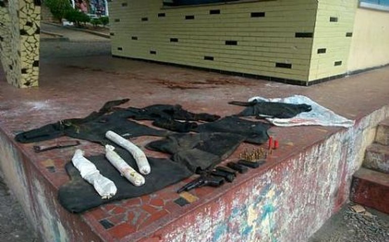 Dois assaltantes morrem após troca de tiros com Pelopes durante assalto a banco em Batalha