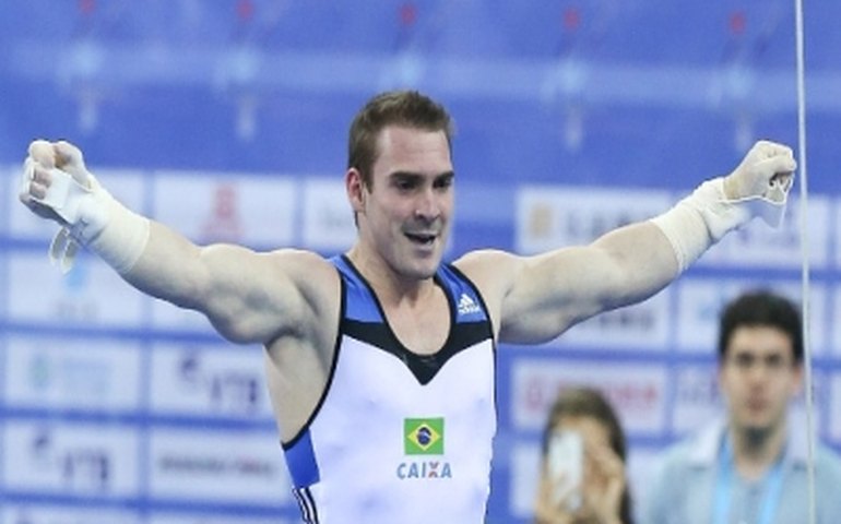 Arthur Zanetti é ouro e Diego Hypolito é prata na etapa de Doha da Copa do Mundo