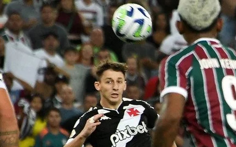 Fluminense e Vasco fazem clássico emocionante e empatam no Maracanã