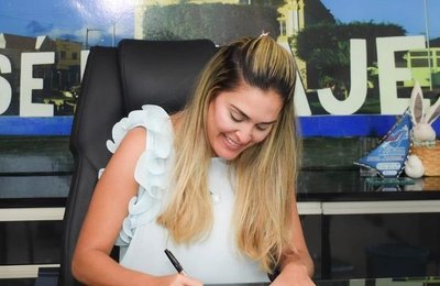 Prefeita Angela Vanessa implementa mais políticas públicas para mulheres lajenses