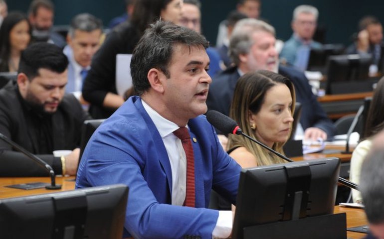 Comissão aprova criação do Livro dos Heróis e Heroínas da Pandemia